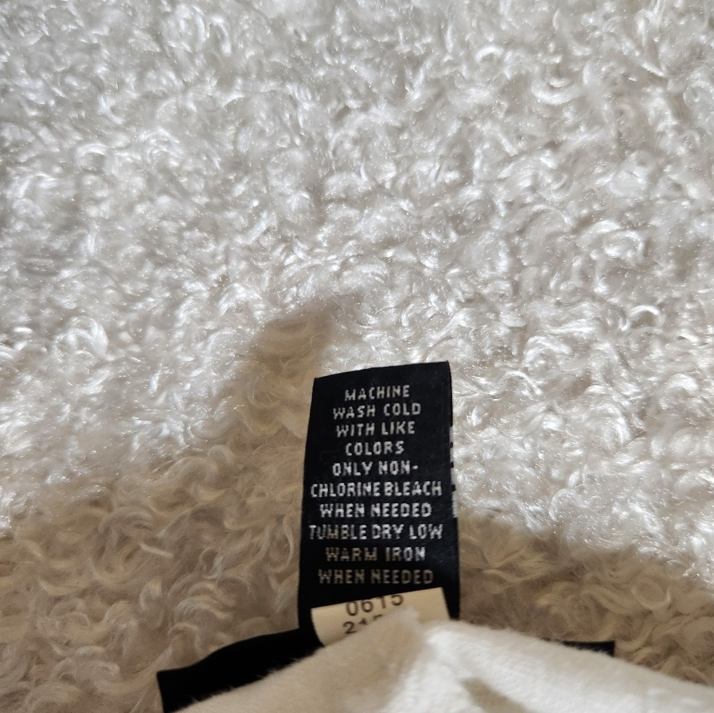 INC International Concepts White Cargo Shorts Relaxed Fit - Picture 11 of 11